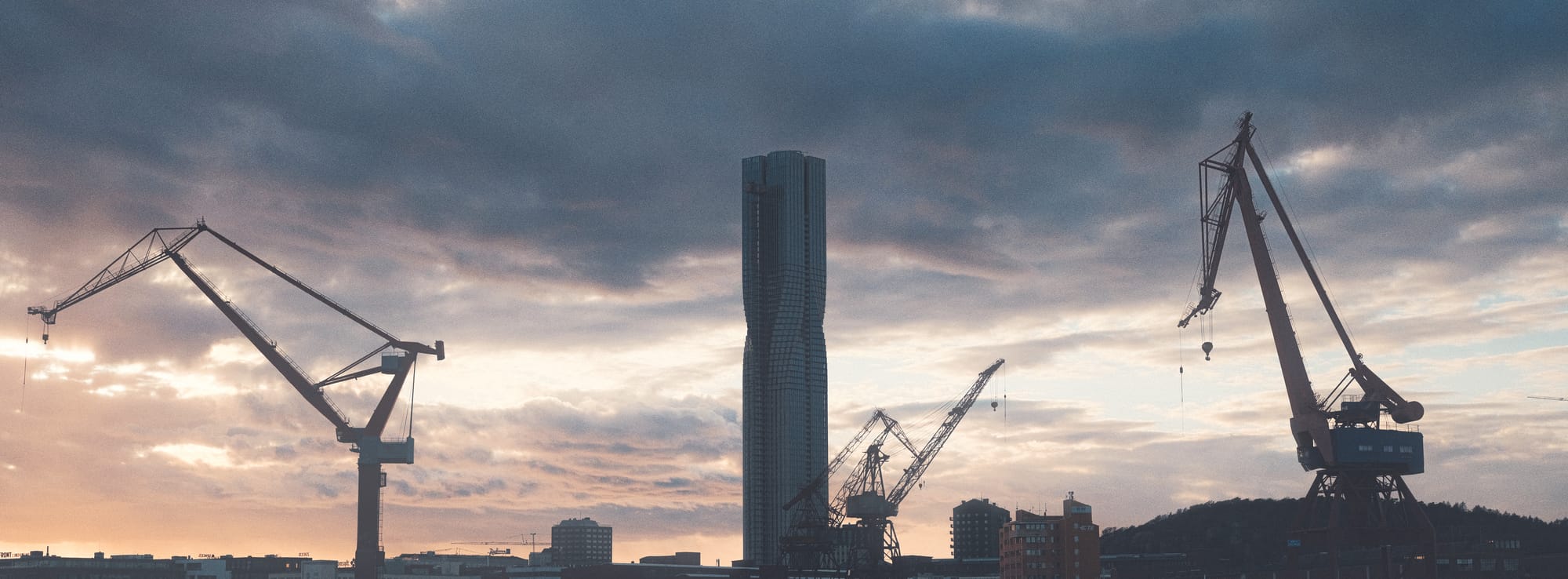 Spårgående Portalvippkran